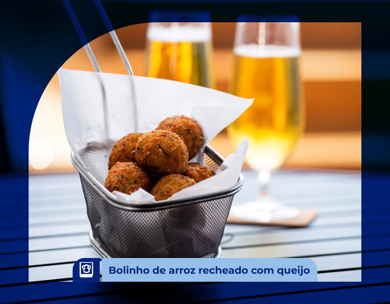 Bolinho de Arroz Recheado com Queijo